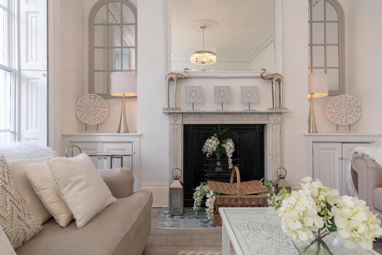 Gloucester Place Townhouse With Hot Tub! Cheltenham Eksteriør billede